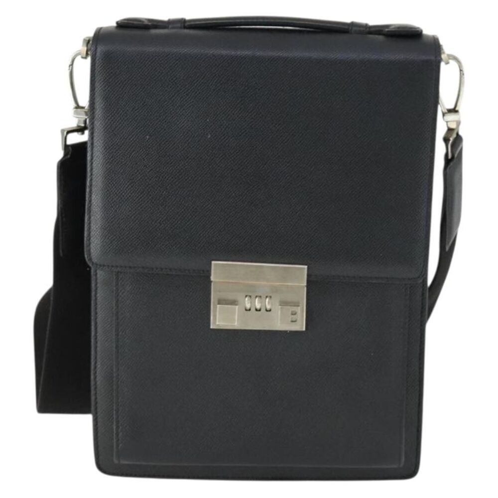 Bally Vintage Leather Black Leather Shoulder Bag Bag